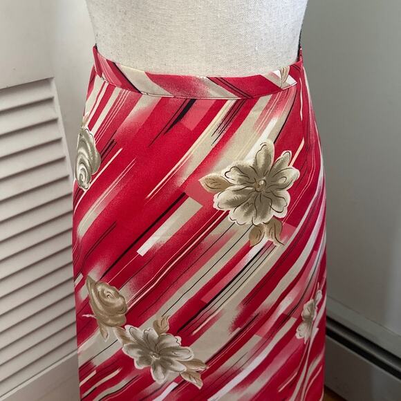 Vintage KATHIE LEE WOMAN Skirt 26W Red Abstract Floral Maxi Deadstock Retro - Picture 4 of 11